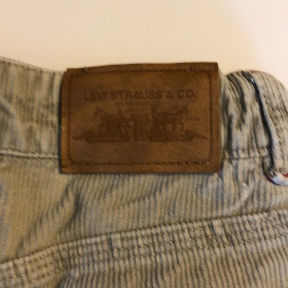 LEVI’S - Picture 8 of 8